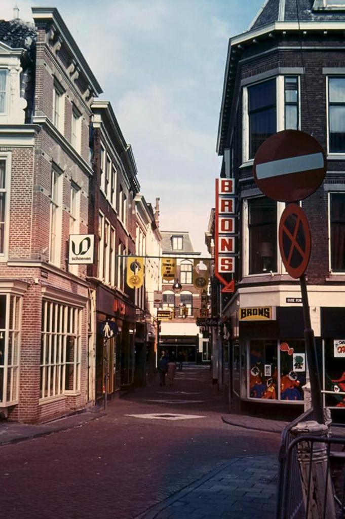 Brons winkel in Leiden