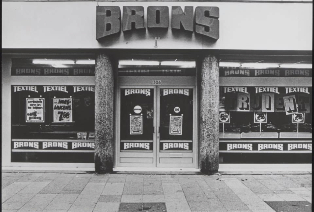 Brons winkel aan de Lombardstraat in Dordrecht